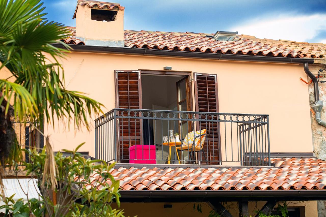 Holiday Home Kuca Na Moru Kornić Esterno foto
